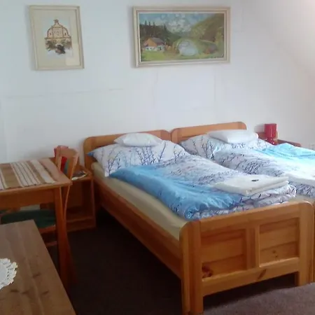 Vendégház Edelstejn 3*