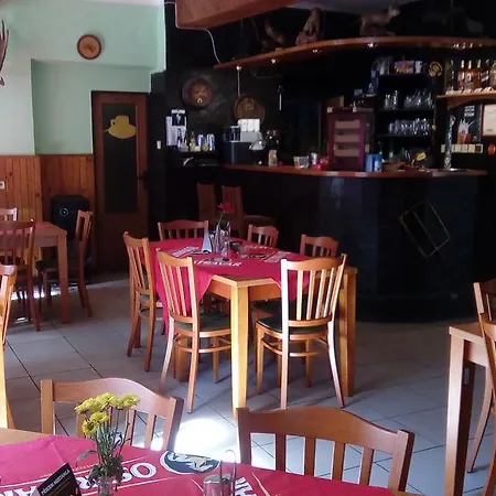 Edelstejn Vendégház 3*