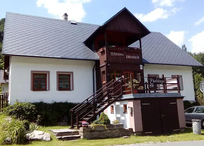 Pensión Edelstejn 3*