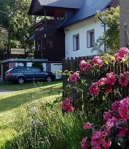 Edelstejn Pensión 3*